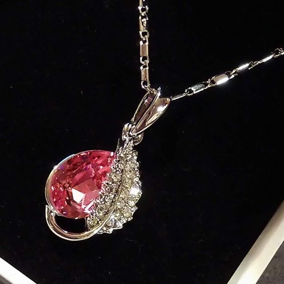 NEW Beautiful Silver Tone Leaf Gem Necklace - Picture 5 of 6